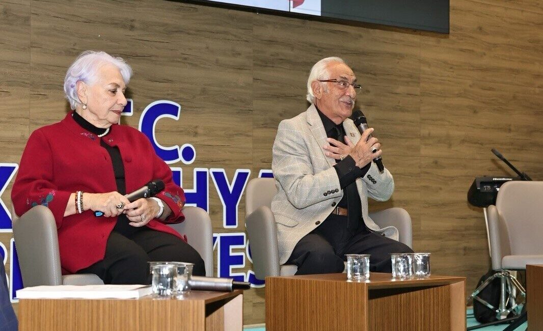 Kütahya Belediyesi tarafından düzenlenen “Nilüfer Örnek Özkan ve Adil Özkan’a