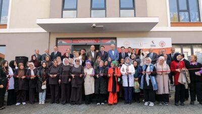 Kütahya’nın Simav ilçesinde Aile Destek Merkezinin (ADEM) açılışına katılan Kütahya