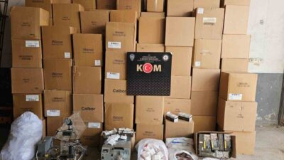 Kütahya polisi tarafından düzenlenen operasyonda 688 bin 640 adet makaron