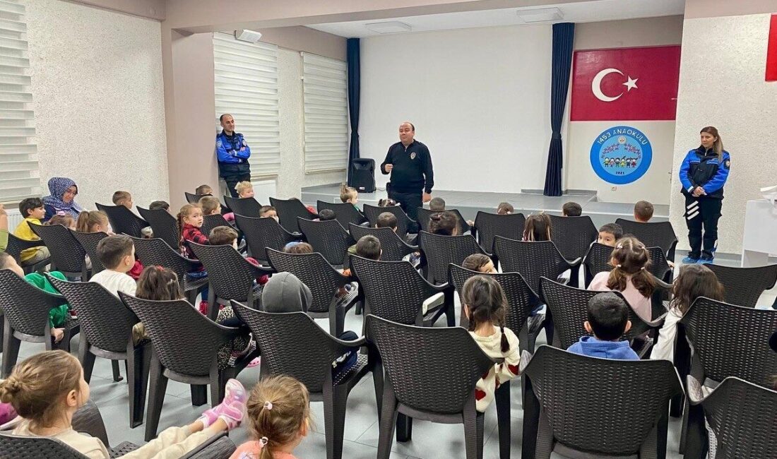 Kütahya İl Emniyet Müdürlüğünce ÇOGEP-2025 “Dumlupınar’da Parlayan Yıldızlar” projesi çerçevesinde