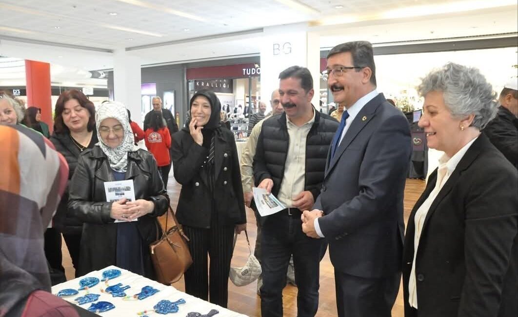 Kütahya İl Emniyet Müdürü Osman Elbir ve eşi Pınar Elbir,