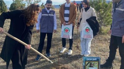 Kütahya’da Genç Sivil Toplum Kuruluşları Platformu öncülüğünde, Yardımeli Derneği sponsorluğunda