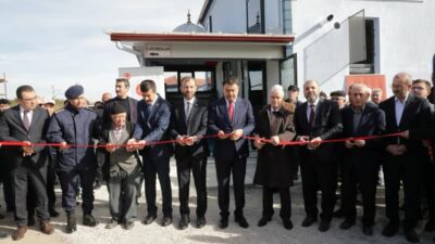 Kütahya’da yapımı hayırseverlerin katkılarıyla tamamlanan Sefa Merve Camii, düzenlenen törenle