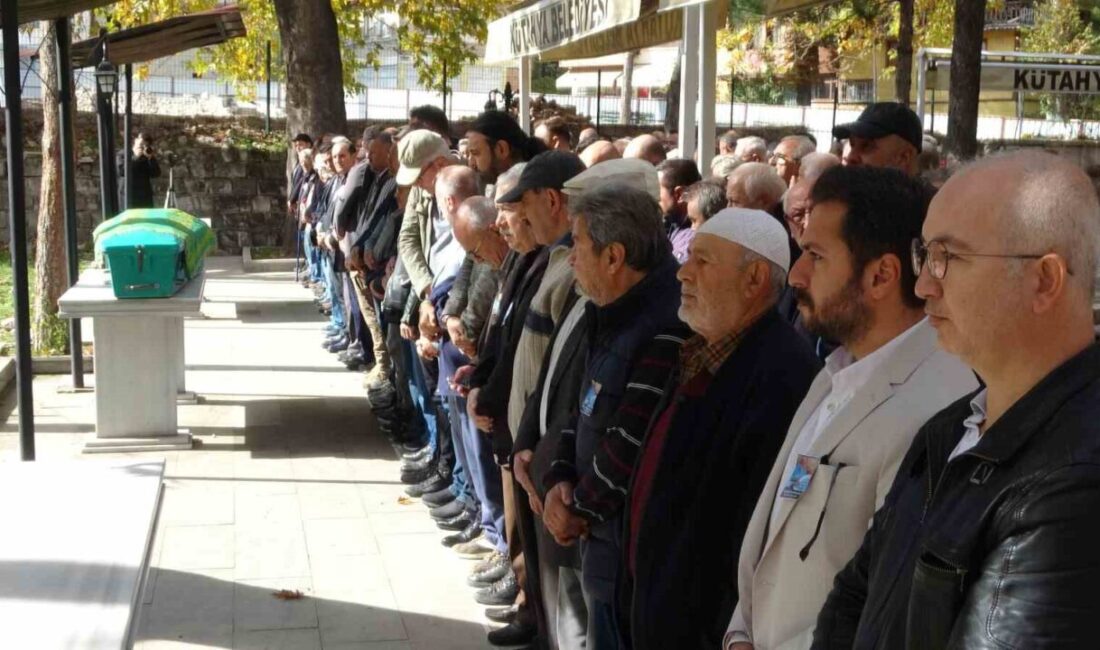 Dün tedavi gördüğü hastanede hayatını kaybeden, Kütahya’nın dünyaca tanınan çini