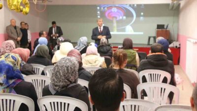 Kütahya Merkez Yenidoğan İlkokulunu ziyaret ederek öğrenciler, öğretmenler ve velilerle