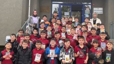 Kütahya’nın Tavşanlı ilçesi Anadolu İmam Hatip Ortaokulu 5. sınıf öğrencileri,