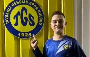 Kütahya 1. Amatör Küme ekiplerinden Tavşanlı Gençyurduspor’un kalecisi Burak Koyulmuş’un