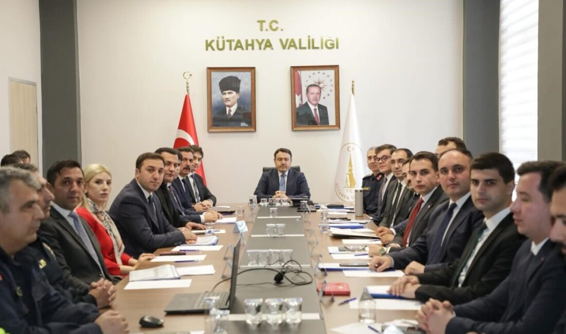 Kütahya’da il güvenlik ve asayiş toplantısı Vali Musa Işın’ın başkanlığında