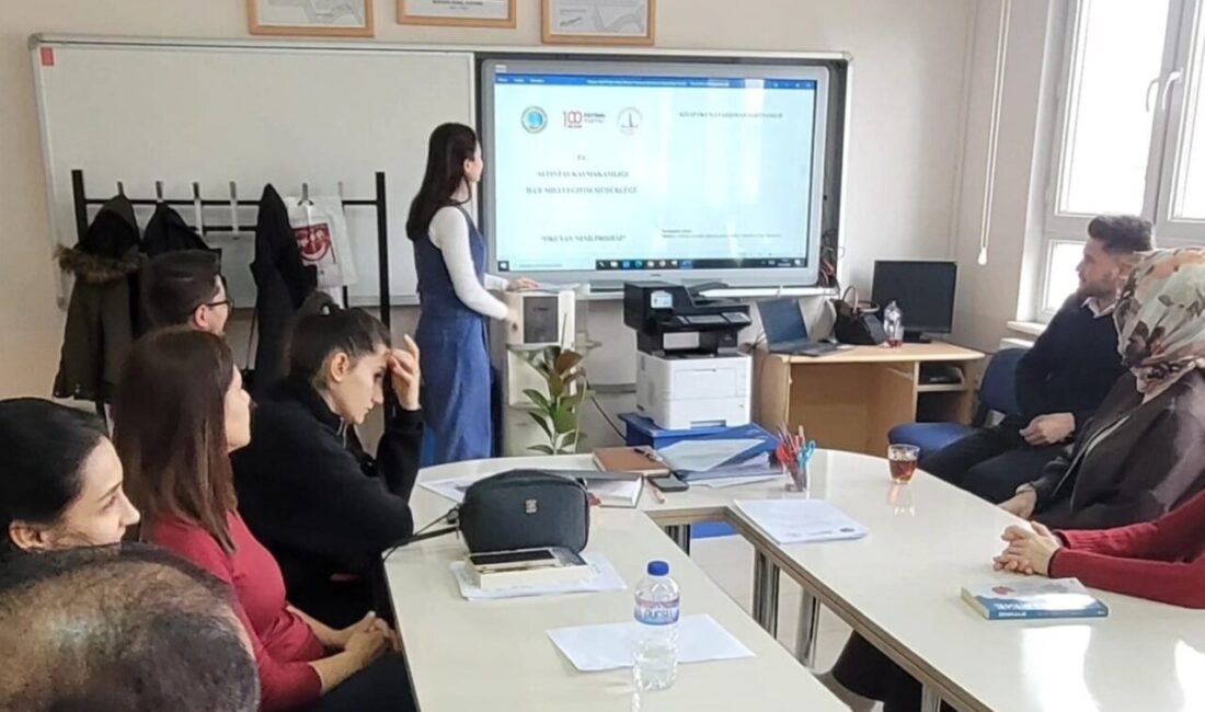 Altıntaş Kaymakamlığı himayesinde, İlçe Milli Eğitim Müdürlüğü koordinasyonunda Zafer İlkokulu