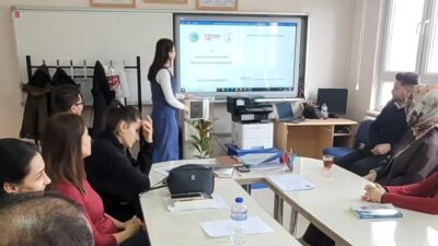 Altıntaş Kaymakamlığı himayesinde, İlçe Milli Eğitim Müdürlüğü koordinasyonunda Zafer İlkokulu