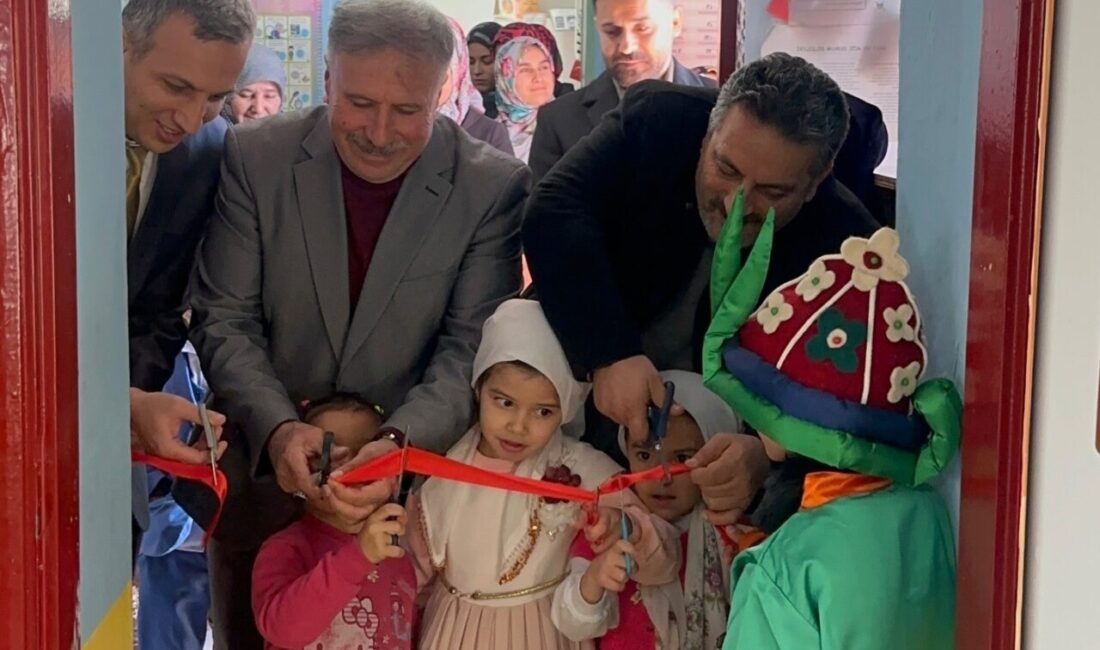 Kütahya’nın Aslanapa ilçesine bağlı Adaköy İlkokulu’nda, Tutum, Yatırım ve Türk