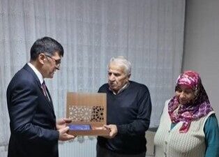 Kütahya Belediye Başkanı Eyüp Kahveci, şehit Polis Memuru Alaattin Özdemir’in