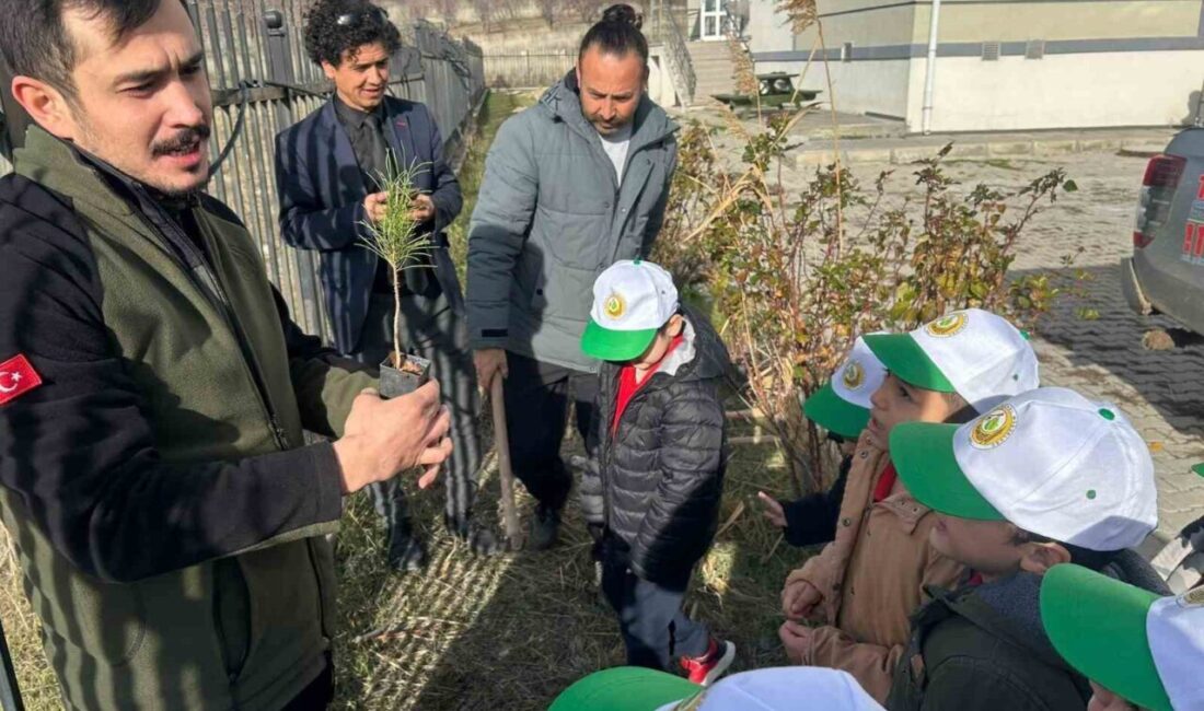 Gediz Orman İşletme Şefliği tarafından “Yeşil Vatan-Benim Okulum Geleceğe Çare”