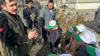 Gediz Orman İşletme Şefliği tarafından “Yeşil Vatan-Benim Okulum Geleceğe Çare”