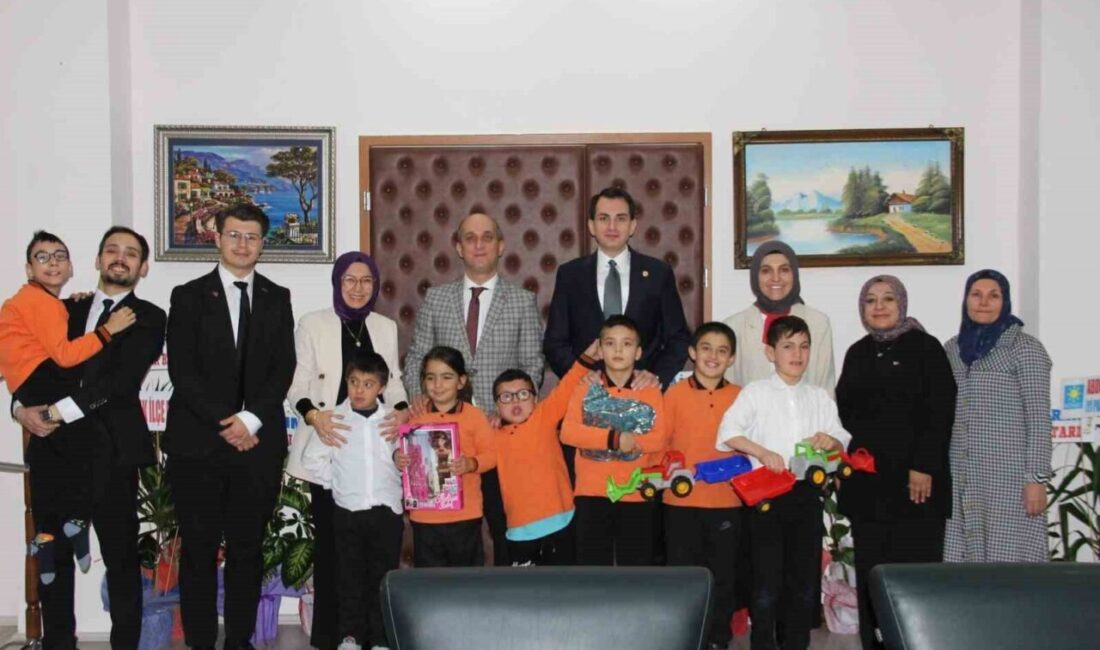 Hisarcık Kaymakamı Erkan Atam “3 Aralık Dünya Engelliler Günü” nedeniyle