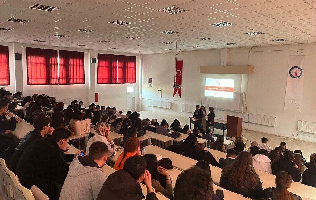 Kütahya Dumlupınar Üniversitesi (DPÜ) Hisarcık Meslek Yüksek Okulunda (MYO) “Kadına