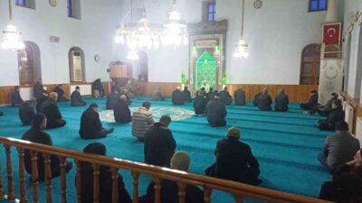 Kütahya’nın Hisarcık ilçesinde İlçe Müftülüğü tarafından sabah namazı buluşması programı