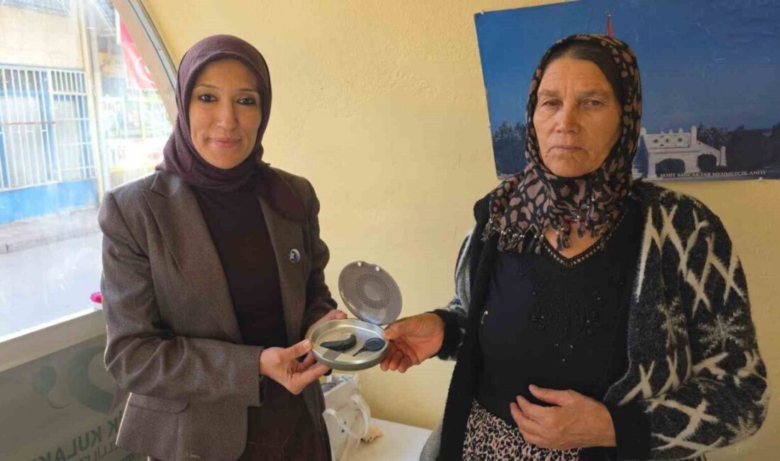 Kütahya’da, işitme cihazı arızalandığı için zor günler geçiren 15 yaşındaki