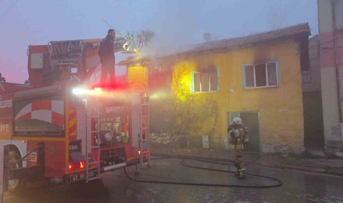 Kütahya’nın üzerinde meydana gelen yangında bir kişi hayatını kaybetti. Sobadan