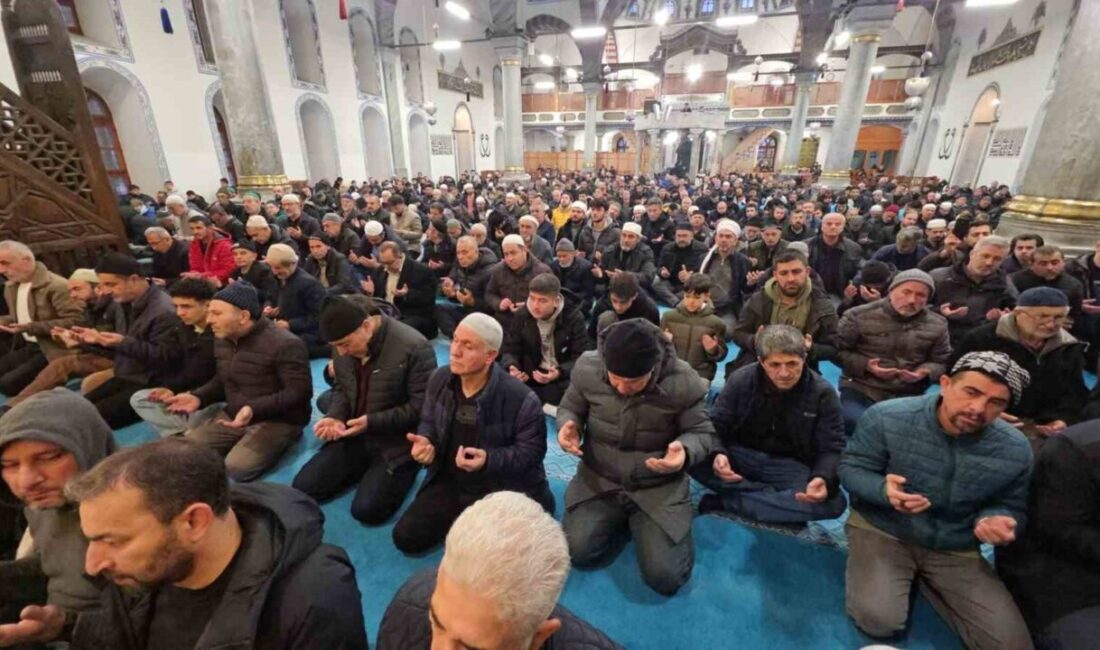 Kütahya’da Gazze, Doğu Türkistan ve dünyanın farklı bölgelerinde zulüm altında