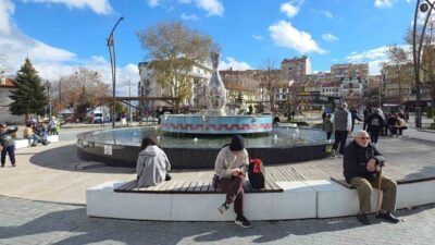 Kütahya’da emekli sayısının aktif çalışanları geçtiği bildirildi. Sosyal Güvenlik Kurumu