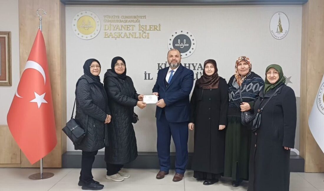 Kütahya’da Mekke Kur’an Kursu’nda eğitim gören kursiyerler, Gazze’ye destek olmak