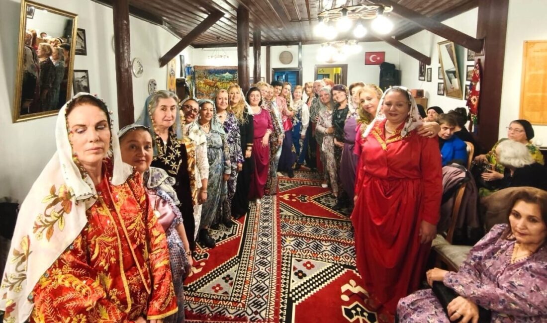 Kütahya’da Yüksek Kahve Dostlar Konağı’nda, kentin geleneksel örf ve adetlerine