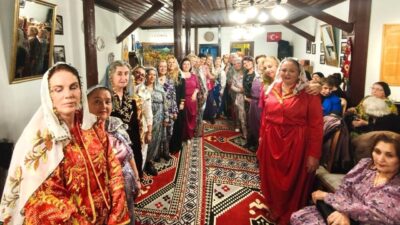 Kütahya’da Yüksek Kahve Dostlar Konağı’nda, kentin geleneksel örf ve adetlerine