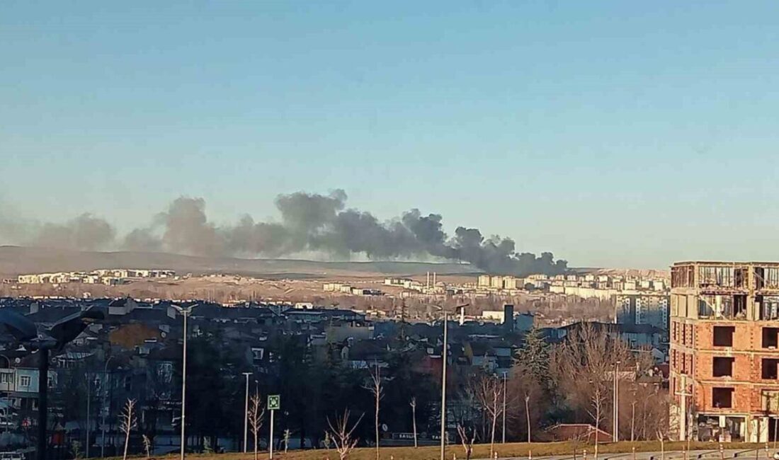 Kütahya’da bir şantiyede işçilerin yatakhane olarak kullandığı binada çıkan yangın,