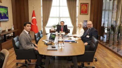 Kütahya’da Vali Musa Işın’ın başkanlığında, Zafer Havalimanı’nın mevcut durumu ve