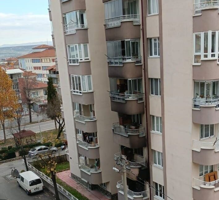 Kütahya’da 27 Kasım’da bir apartman dairesinde çıkan yangında eşi yaşamını
