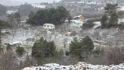 Kütahya’da mevsimin ilk karı yağdı. Özellikle Radar bölgesi başta olmak