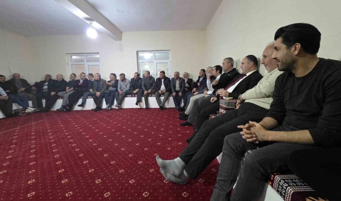 Kütahya’nın Aslanapa ilçesine bağlı Abaş köyünde muhtarlar aylık toplantıda bir