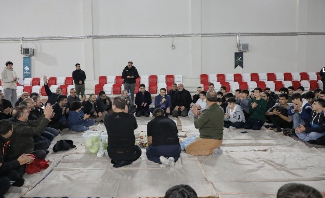 Kütahya’nın Gediz ilçesindeki Murat Dağı Gençlik Kampı’nda düzenlenen ’2025 yılı