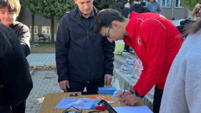 Kütahya’nın Pazarlar ilçesinde bulunan Pazarlar Spor Lisesi, oryantiring branşında geleceğin