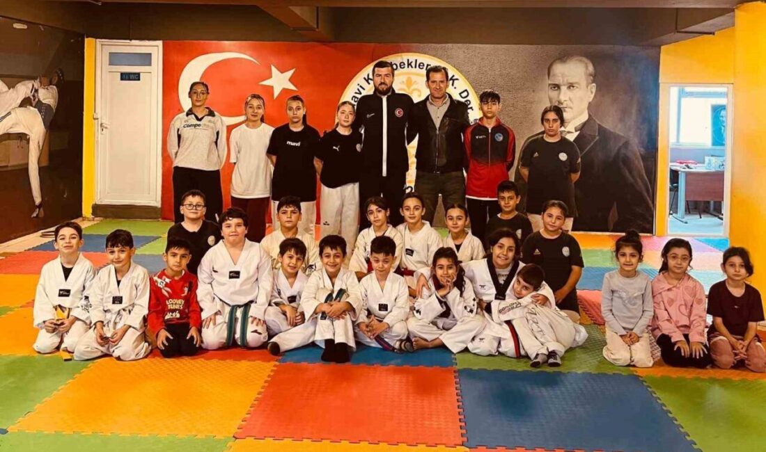 Kütahya’nın Pazarlar ilçesinde Taekwondo ve Wushu branşlarında başarılı olan Pazarlar