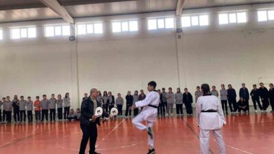 Kütahya’nın Pazarlar ilçesinde, Pazarlar Spor Lisesi’nin öncülüğünde yürütülen kapsamlı spor