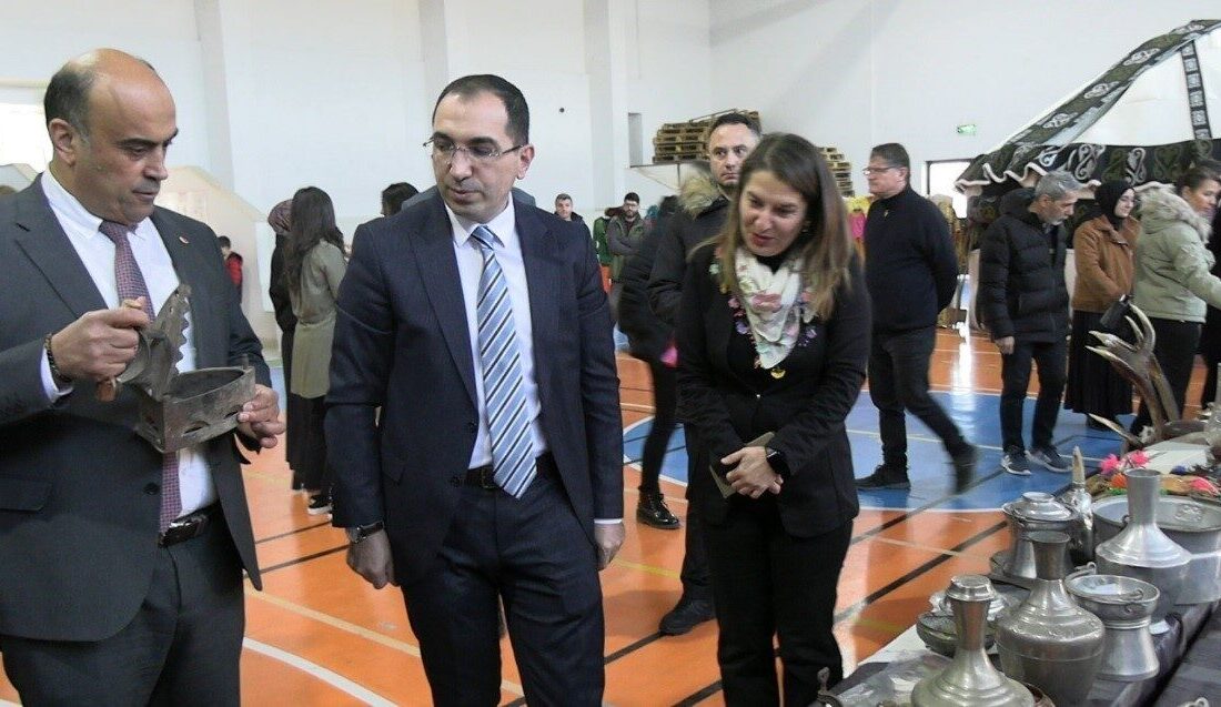 Kütahya’nın Tavşanlı ilçesinde eğitim veren Nazmi Sarı İlkokulu ve Bağlık