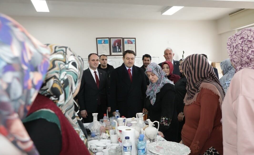 Kütahya Valisi Musa Işın, Aslanapa ilçe programı kapsamında il protokolüyle