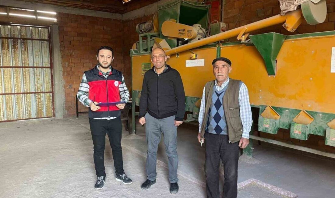 Kütahya’nın Aslanapa ilçesinde selektör ve yem ezme makinelerinin kontrolleri gerçekleştirildi.