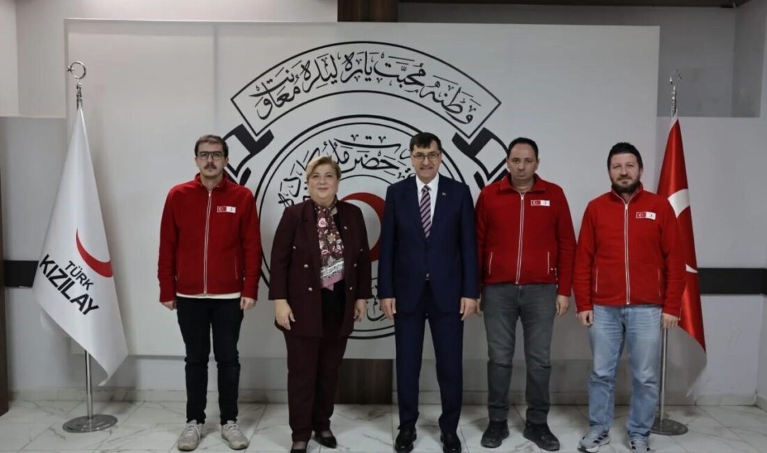 Kütahya Belediye Başkanı Eyüp Kahveci, Kütahya Türk Kızılay İl Merkezi