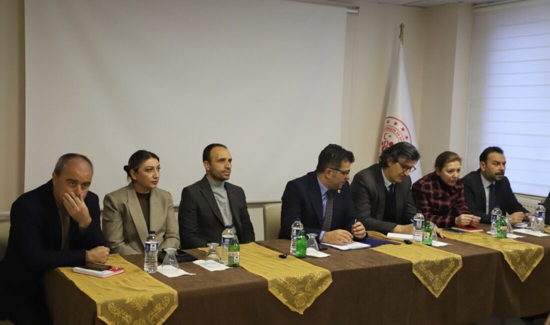 Kütahya Gençlik ve Spor İl Müdürü Bülent Küçük başkanlığında, Yesevi