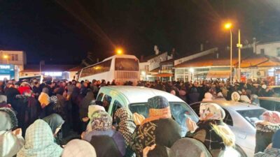 Kütahya’nın Hisarcık ve Emet ilçelerinden, Diyanet İşleri Başkanlığı organizasyonuyla umreye