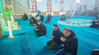 Kütahya’nın Hisarcık ilçesinde, İlçe Müftülüğü tarafından Merkez Çarşı Camii’nde “2026’ya