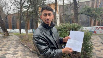 KÜTAHYA (İHA) – Kütahya’da bir seramik fabrikasında çalışan genç, kimlik