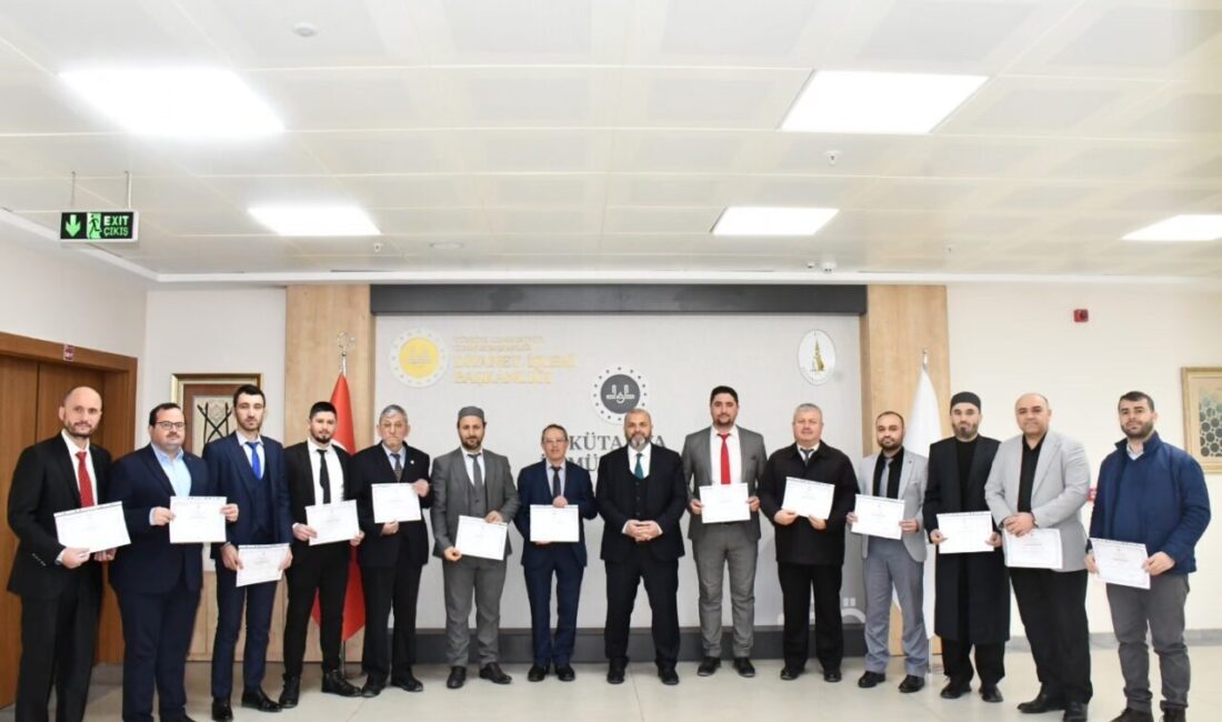 Kütahya İl Müftülüğünce din görevlilerine yönelik düzenlenen “Vaaz Becerilerini Geliştirme”