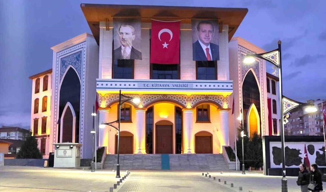 Kütahya’da olumsuz hava şartları nedeniyle okullarda eğitime 1 gün ara