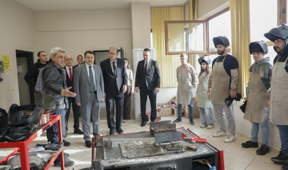 Kütahya Valisi Musa Işın, Kütahya Ticaret ve Sanayi Odası’nı (KUTSO)