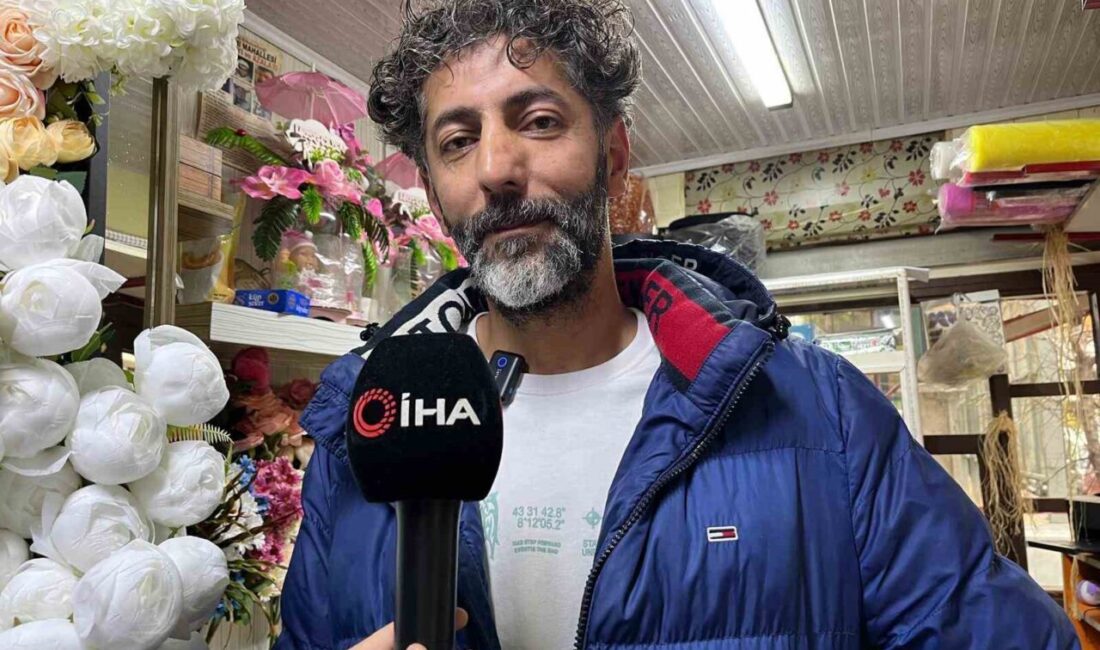 Kütahya’da çiçekçilik yapan İbrahim Kolay, otomobiliyle çıktığı 7 bin kilometrelik