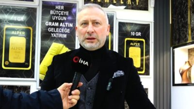 Kütahya ve Tavşanlı ilçesinde 40 yıldır kuyumculuk yapan İsmail Alper,